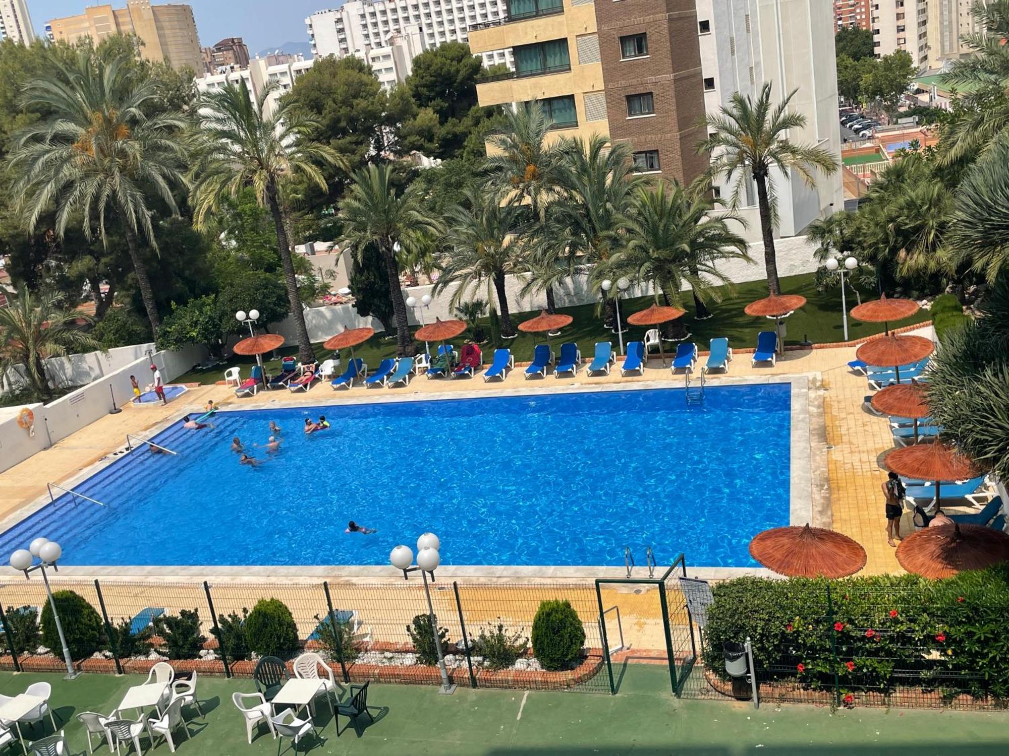 Bermudas-Turis Apartamentos Benidorm Ngoại thất bức ảnh